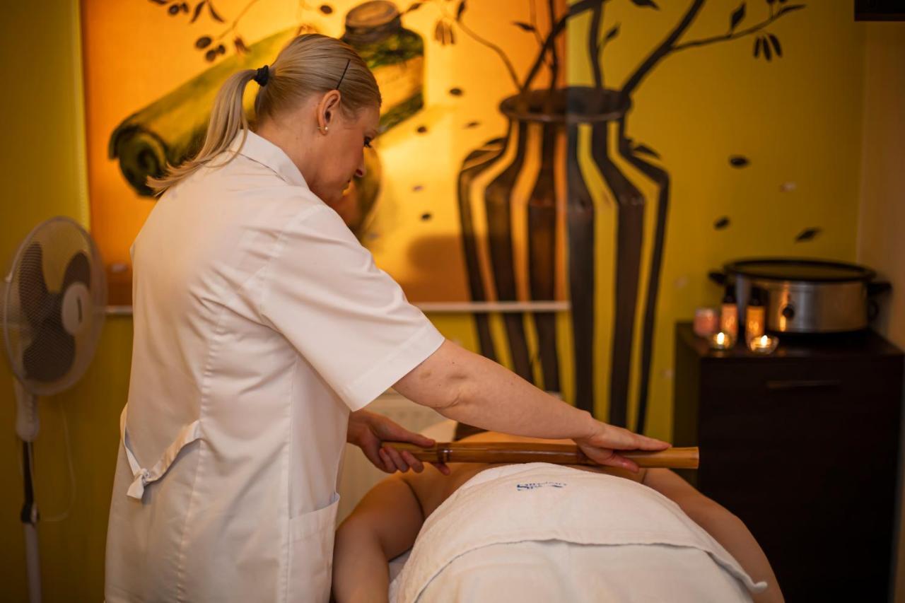 Baginscy Spa بوبيروفو المظهر الخارجي الصورة